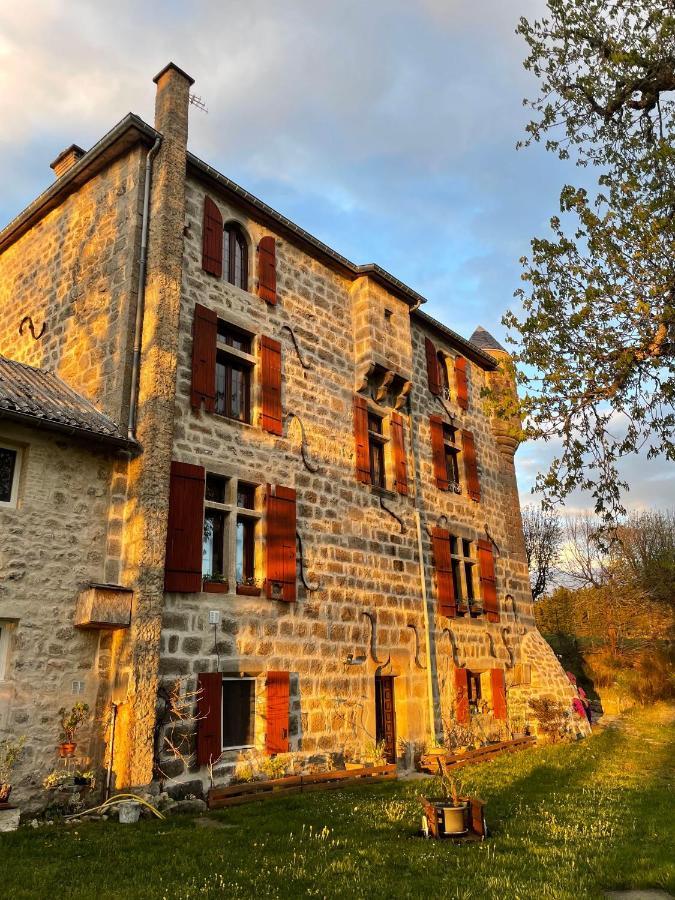 Manoir Du Grail Bed & Breakfast Devesset ภายนอก รูปภาพ