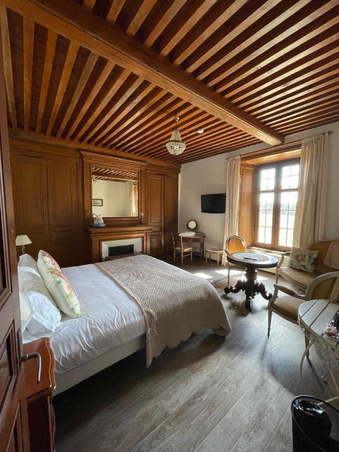Manoir Du Grail Bed & Breakfast Devesset ภายนอก รูปภาพ