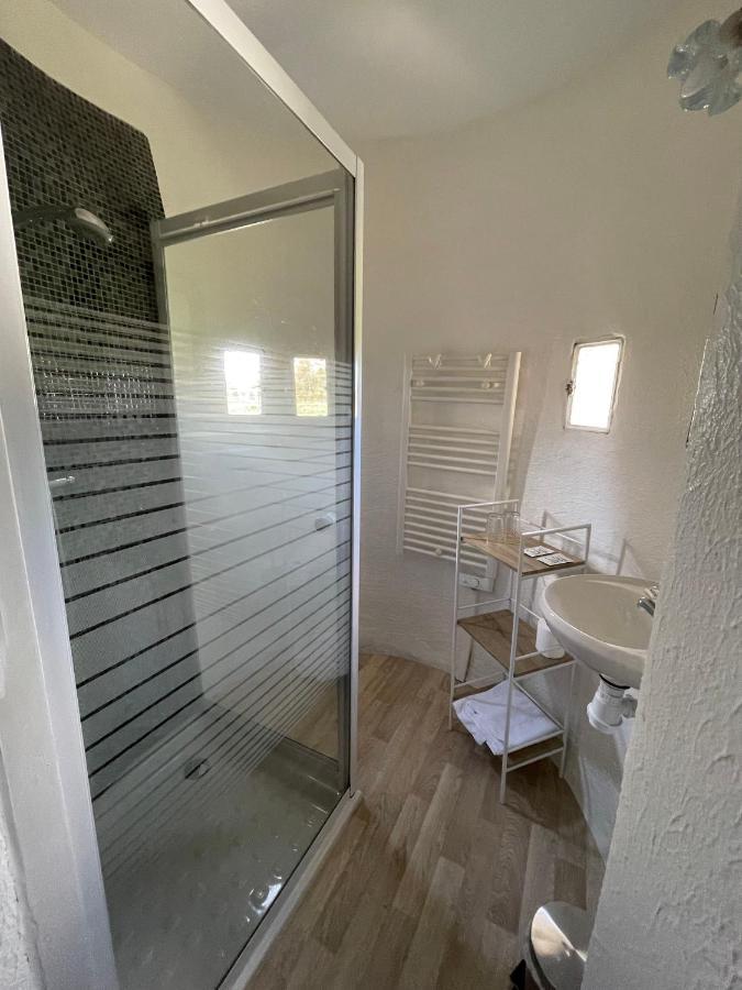 Manoir Du Grail Bed & Breakfast Devesset ภายนอก รูปภาพ