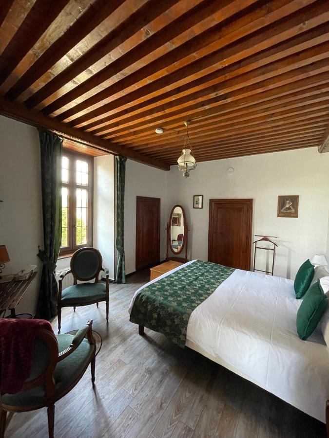 Manoir Du Grail Bed & Breakfast Devesset ภายนอก รูปภาพ